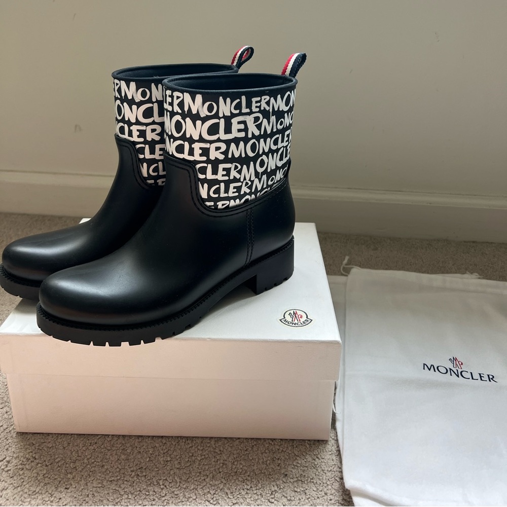 Moncler Boots authentic